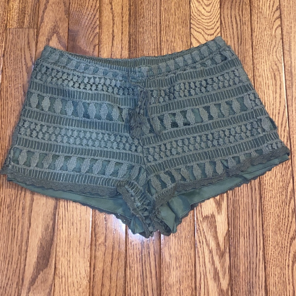 Army Green Lace Shorts!